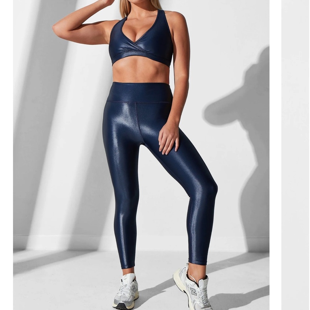 NWT Noli Yoga Edga Bra in Navy Liquid, size small - Picture 2 of 16